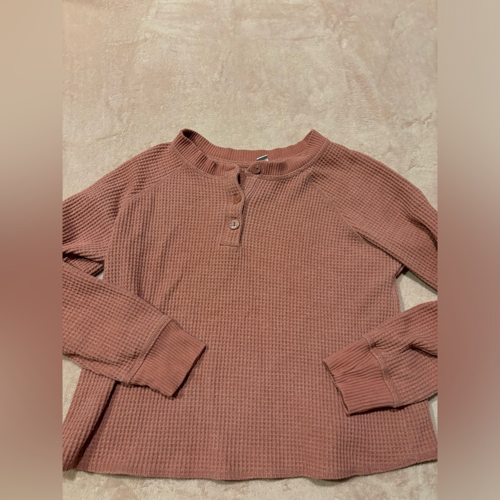 Old Navy long sleeve shirt